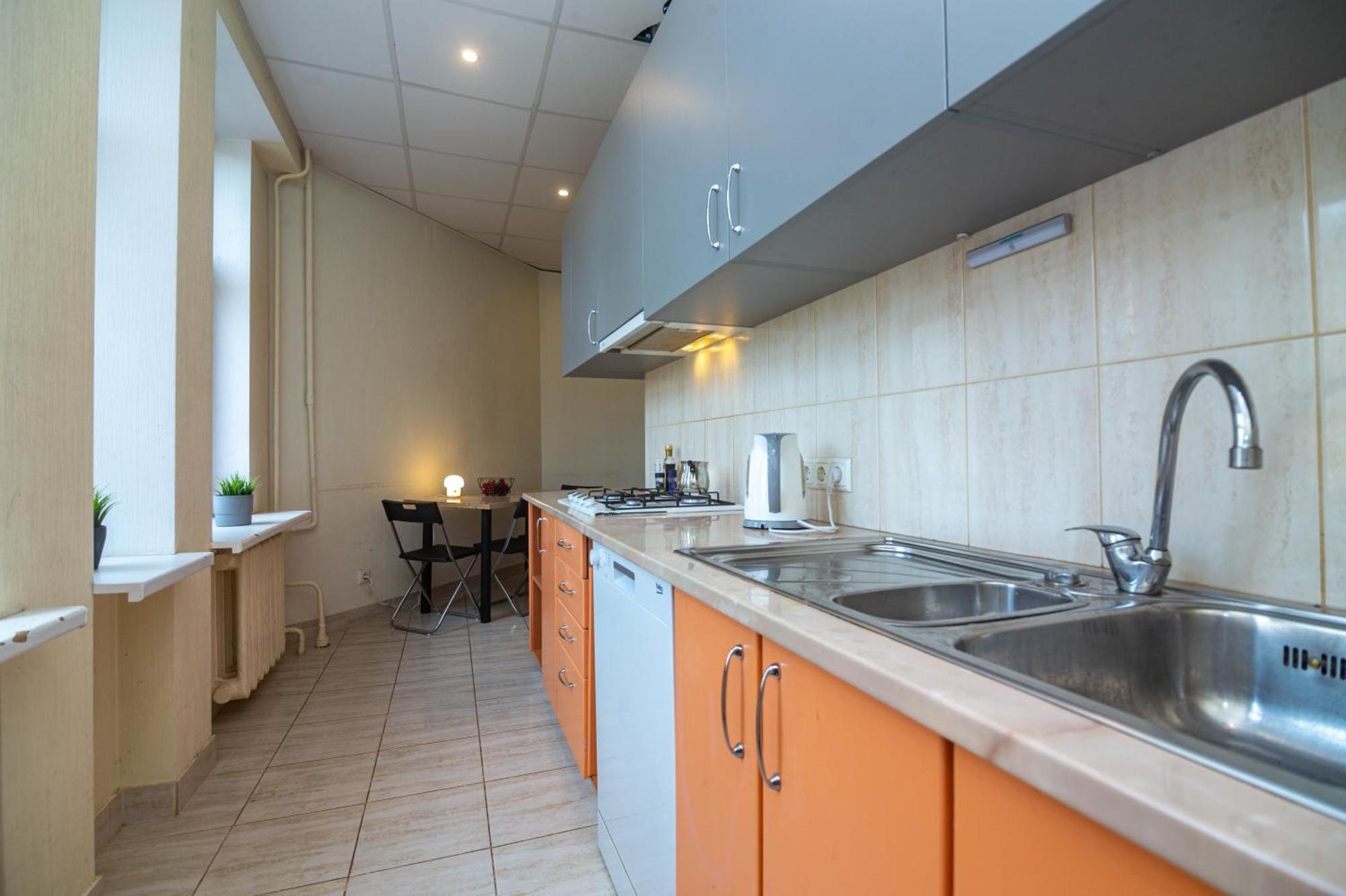 Appartamento Comfort 4-bedroom Flat *